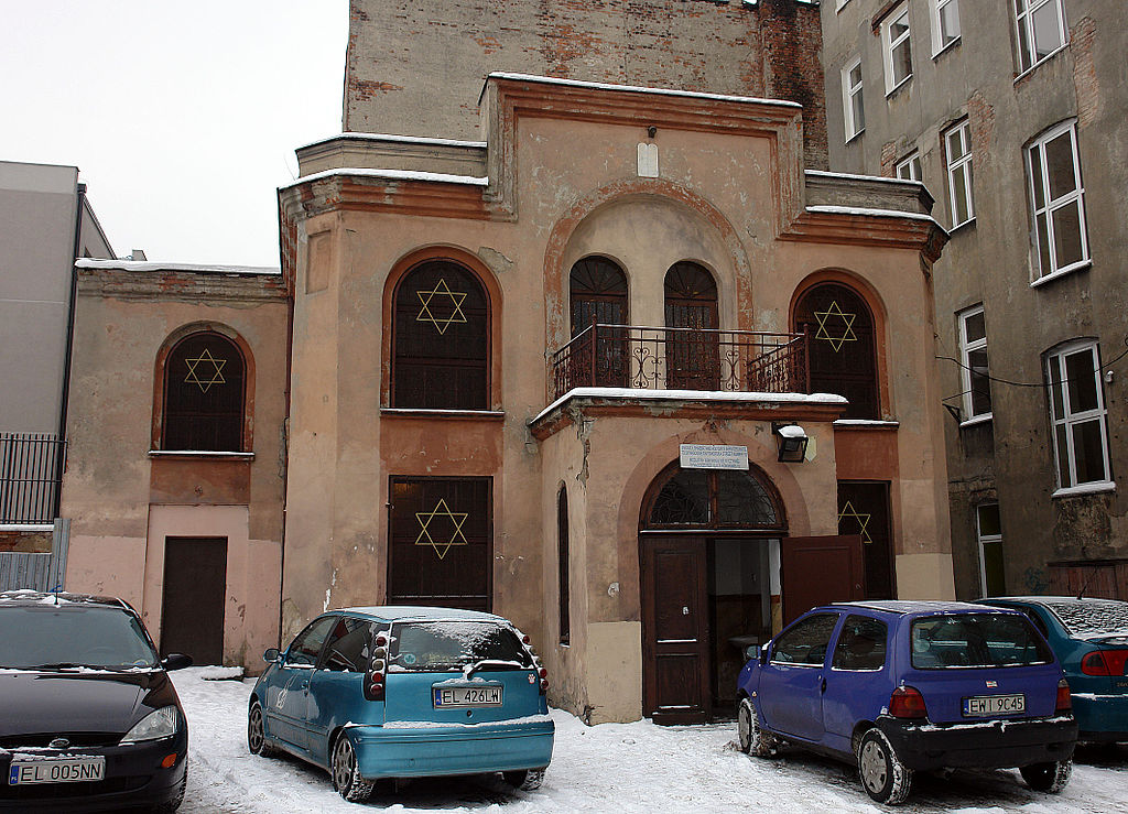 Elbontanának egy 120 éves zsinagógát, pedig még imádkoznak benne