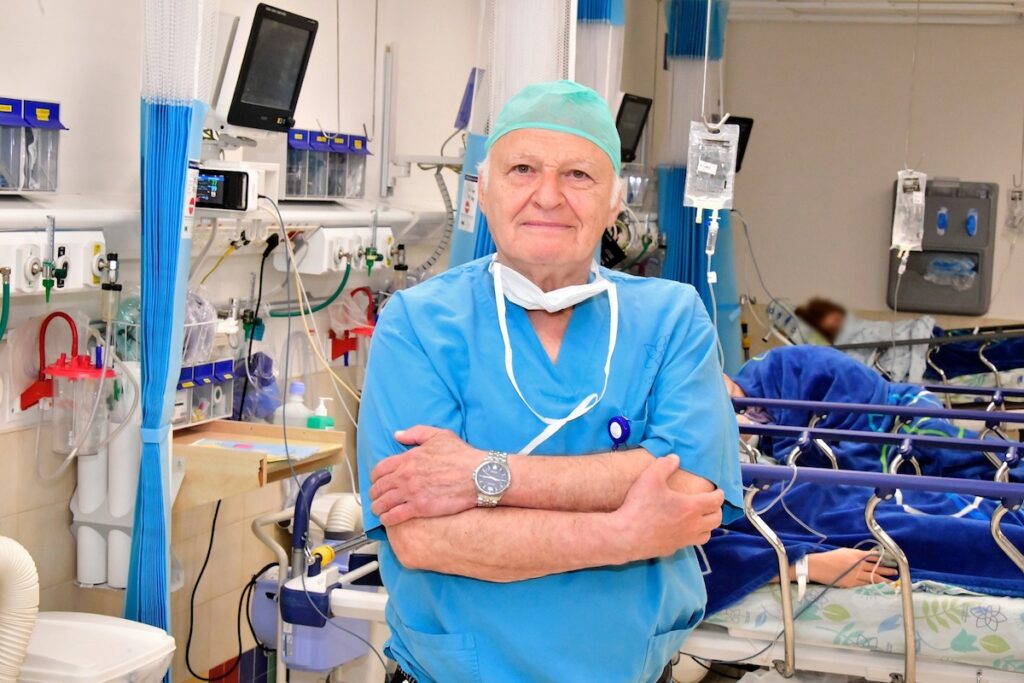 Újabb magyar orvos önkénteskedik izraeli kórházban